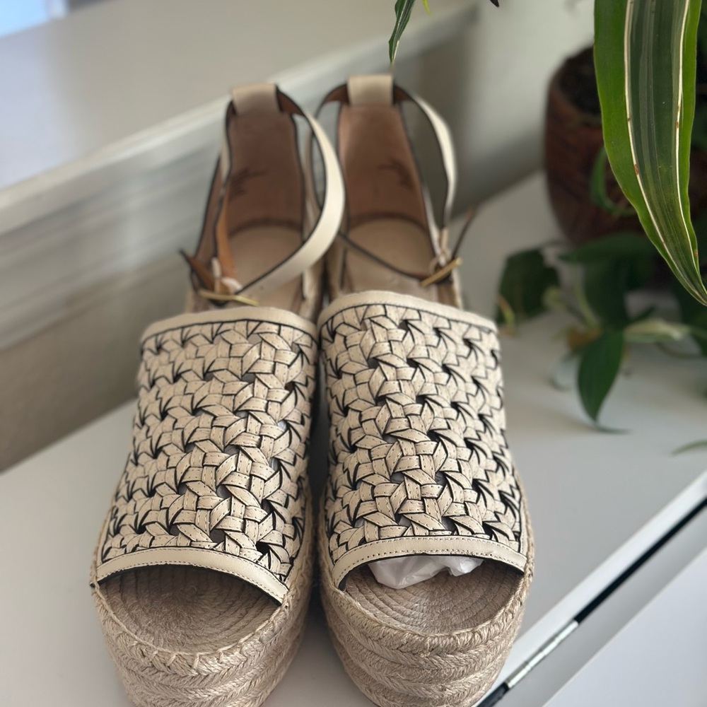 Tory Burch Elegant Woven Espadrille Sandals - Cream
